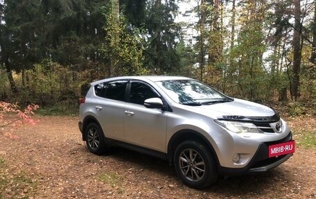 Toyota RAV4, 2013 год, 1 850 000 рублей, 3 фотография