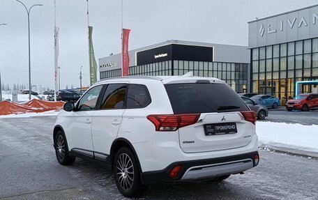 Mitsubishi Outlander III рестайлинг 3, 2018 год, 2 164 200 рублей, 8 фотография