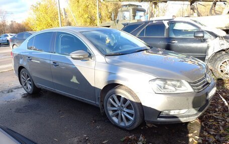 Volkswagen Passat B7, 2012 год, 880 000 рублей, 2 фотография