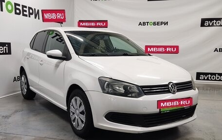 Volkswagen Polo VI (EU Market), 2011 год, 688 000 рублей, 4 фотография