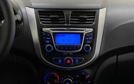 Hyundai Solaris II рестайлинг, 2013 год, 849 000 рублей, 12 фотография