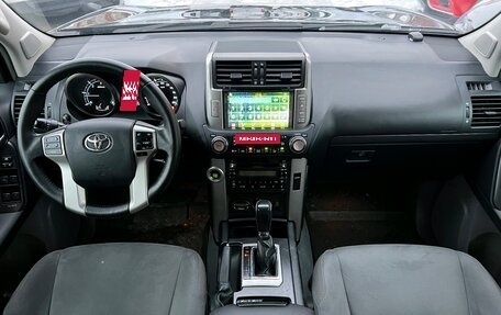 Toyota Land Cruiser Prado 150 рестайлинг 2, 2011 год, 2 780 000 рублей, 12 фотография