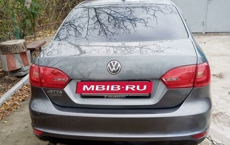 Volkswagen Jetta VI, 2012 год, 1 000 030 рублей, 2 фотография