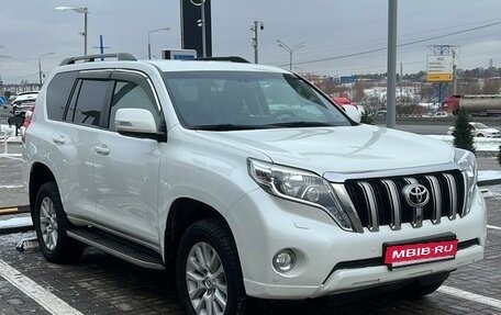 Toyota Land Cruiser Prado 150 рестайлинг 2, 2017 год, 4 450 000 рублей, 4 фотография