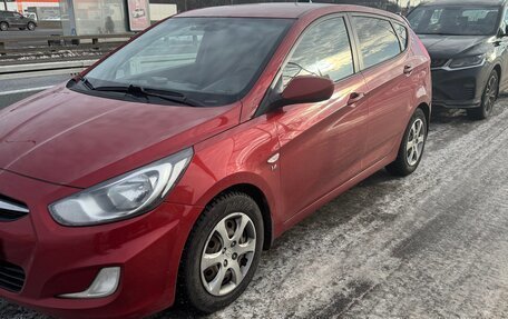 Hyundai Solaris II рестайлинг, 2011 год, 685 000 рублей, 2 фотография