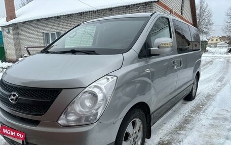 Hyundai Grand Starex Grand Starex I рестайлинг 2, 2011 год, 1 750 000 рублей, 5 фотография