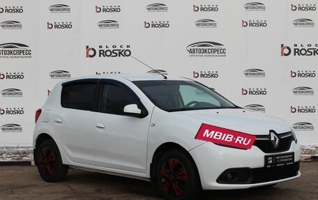 Renault Sandero II рестайлинг, 2014 год, 700 000 рублей, 3 фотография