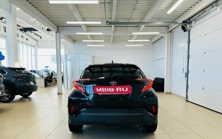 Toyota C-HR I рестайлинг, 2018 год, 2 069 000 рублей, 2 фотография