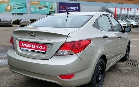 Hyundai Solaris II рестайлинг, 2011 год, 725 000 рублей, 5 фотография