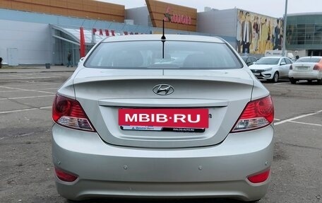 Hyundai Solaris II рестайлинг, 2011 год, 725 000 рублей, 4 фотография