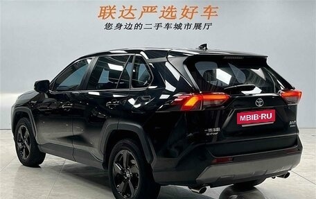 Toyota RAV4, 2021 год, 3 400 000 рублей, 8 фотография