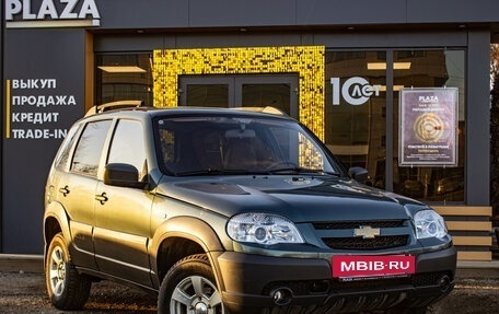 Chevrolet Niva I рестайлинг, 2012 год, 589 000 рублей, 2 фотография