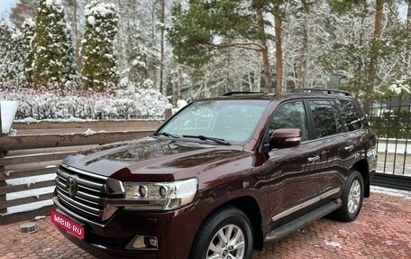 Toyota Land Cruiser 200, 2017 год, 5 999 999 рублей, 1 фотография