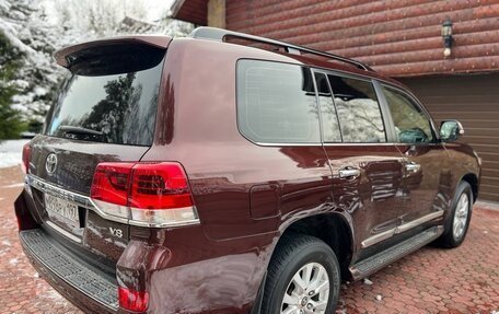 Toyota Land Cruiser 200, 2017 год, 5 999 999 рублей, 3 фотография