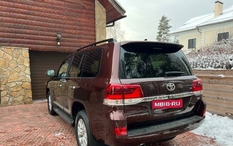 Toyota Land Cruiser 200, 2017 год, 5 999 999 рублей, 4 фотография