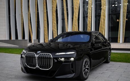 BMW 7 серия, 2022 год, 19 500 000 рублей, 2 фотография