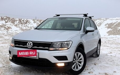 Volkswagen Tiguan II, 2018 год, 2 175 000 рублей, 2 фотография