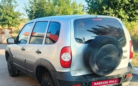 Chevrolet Niva I рестайлинг, 2010 год, 530 000 рублей, 9 фотография