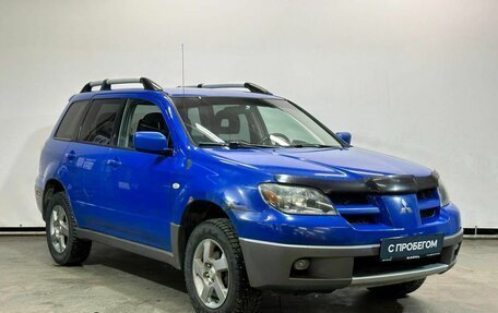 Mitsubishi Outlander III рестайлинг 3, 2003 год, 599 000 рублей, 3 фотография