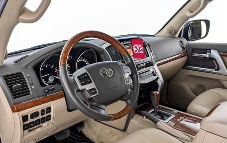 Toyota Land Cruiser 200, 2013 год, 3 990 000 рублей, 16 фотография