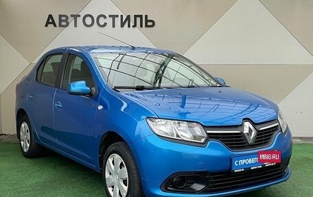 Renault Logan II, 2018 год, 865 000 рублей, 2 фотография