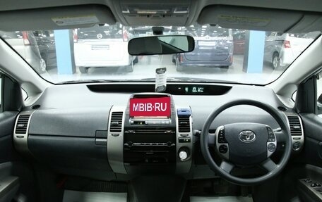 Toyota Prius, 2011 год, 1 153 000 рублей, 19 фотография