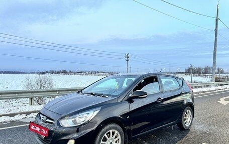 Hyundai Solaris II рестайлинг, 2011 год, 795 000 рублей, 2 фотография