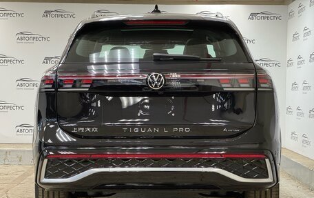 Volkswagen Tiguan, 2024 год, 6 300 000 рублей, 6 фотография