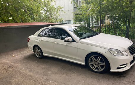 Mercedes-Benz E-Класс, 2012 год, 1 710 000 рублей, 7 фотография