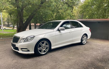 Mercedes-Benz E-Класс, 2012 год, 1 710 000 рублей, 8 фотография