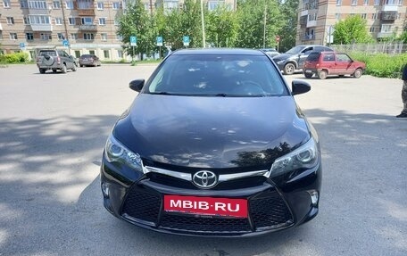 Toyota Camry, 2015 год, 1 950 000 рублей, 7 фотография