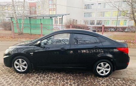 Hyundai Solaris II рестайлинг, 2013 год, 870 000 рублей, 4 фотография