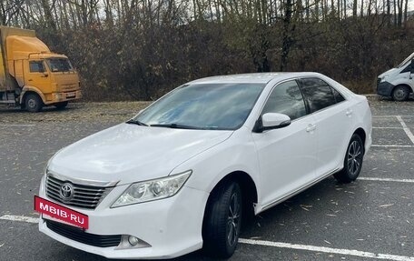 Toyota Camry, 2012 год, 612 000 рублей, 2 фотография