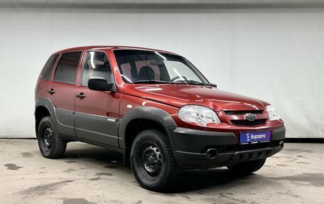 Chevrolet Niva I рестайлинг, 2011 год, 560 000 рублей, 2 фотография