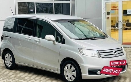 Honda Freed I, 2012 год, 1 300 000 рублей, 3 фотография