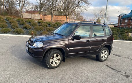 Chevrolet Niva I рестайлинг, 2011 год, 630 000 рублей, 1 фотография