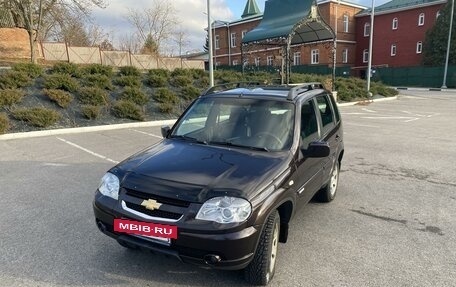 Chevrolet Niva I рестайлинг, 2011 год, 630 000 рублей, 4 фотография