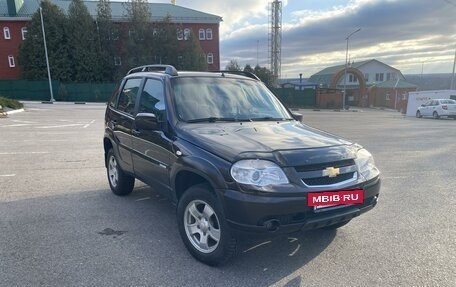 Chevrolet Niva I рестайлинг, 2011 год, 630 000 рублей, 5 фотография