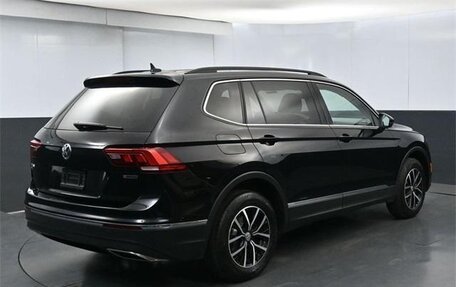 Volkswagen Tiguan II, 2021 год, 3 556 000 рублей, 4 фотография