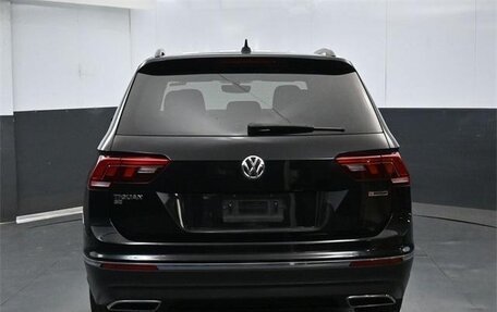 Volkswagen Tiguan II, 2021 год, 3 556 000 рублей, 5 фотография