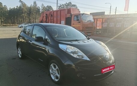 Nissan Leaf I, 2012 год, 465 000 рублей, 2 фотография