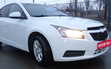 Chevrolet Cruze II, 2012 год, 810 000 рублей, 3 фотография