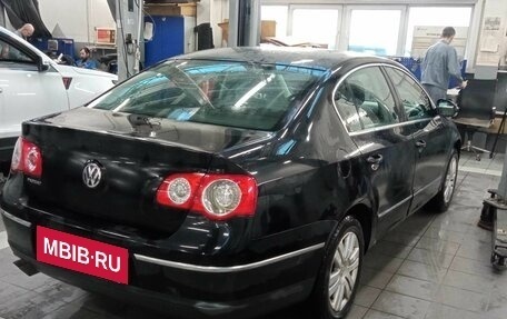 Volkswagen Passat B6, 2006 год, 600 000 рублей, 3 фотография