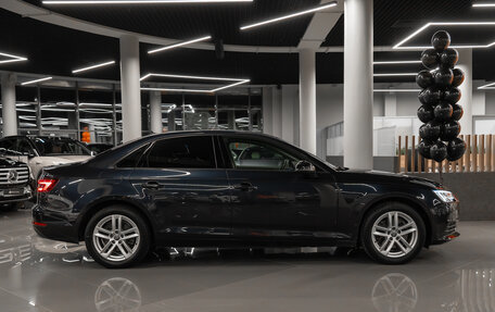 Audi A4, 2017 год, 2 440 000 рублей, 7 фотография