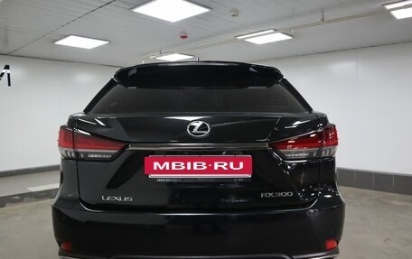 Lexus RX IV рестайлинг, 2019 год, 5 550 000 рублей, 4 фотография