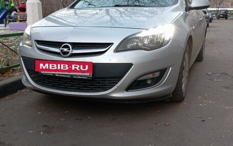 Opel Astra J, 2014 год, 975 000 рублей, 7 фотография