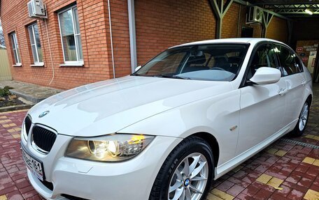 BMW 3 серия, 2011 год, 1 550 000 рублей, 3 фотография