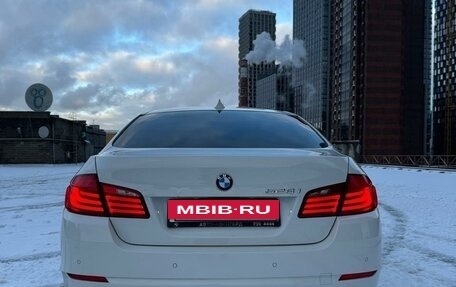 BMW 5 серия, 2012 год, 2 350 000 рублей, 3 фотография