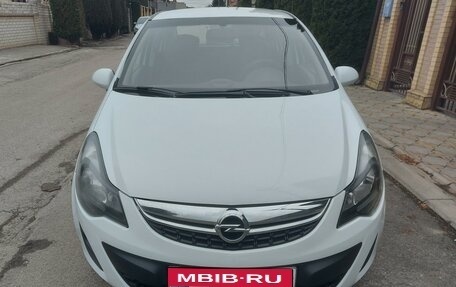 Opel Corsa D, 2013 год, 729 000 рублей, 1 фотография