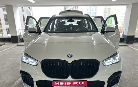 BMW X5, 2022 год, 11 700 000 рублей, 2 фотография